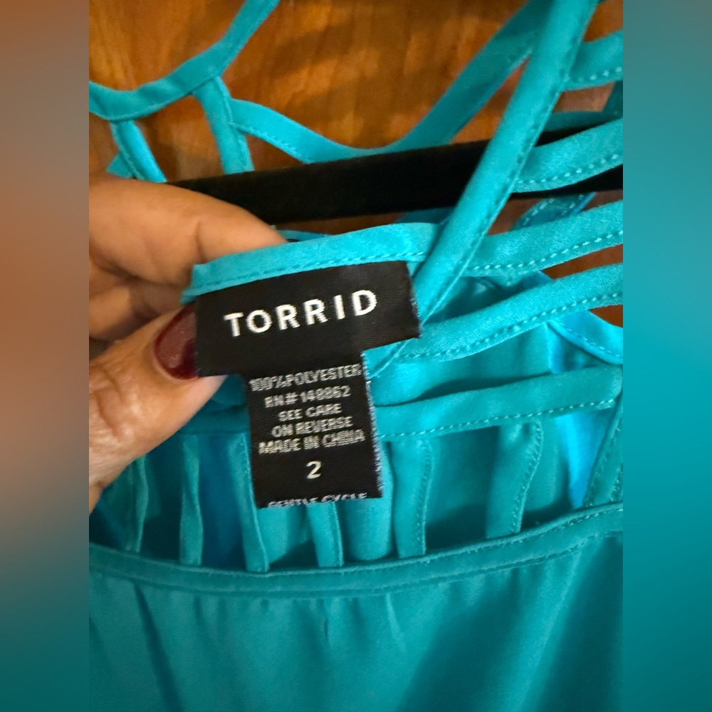 Torrid Vibrant Turquoise Strappy Top Size 2X - Picture 3 of 3